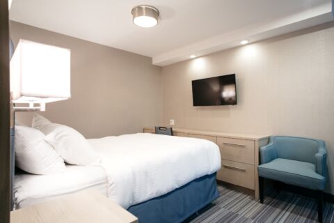 Queen Ex Bed