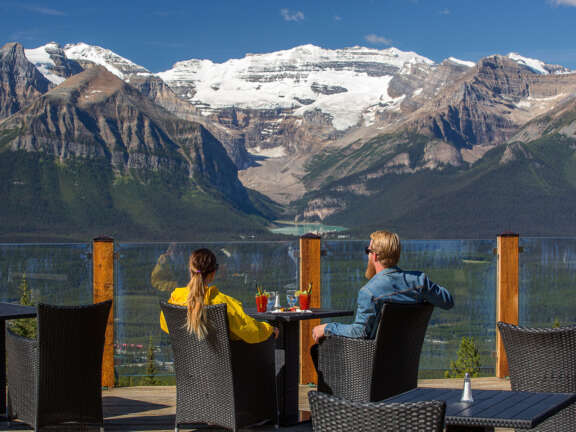 Restaurant close to Mountaineer Lodge in Lake Louise, Whitehorn Bistro View
