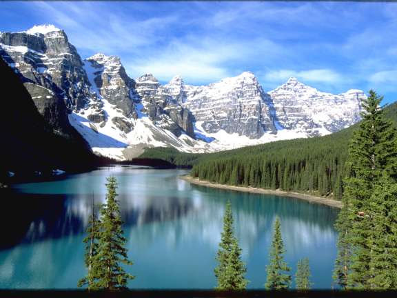 Mountaineer Lodge | Lake Louise Hotel | Canada