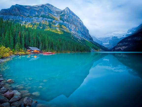 Lake Louise Lake Boathouse