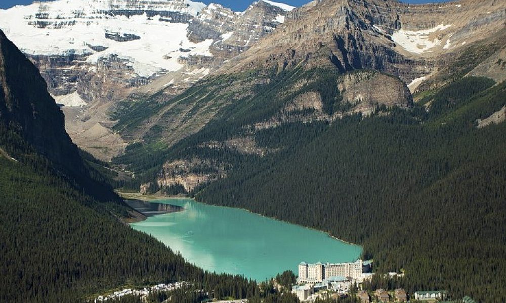 Lake Louise Chateau cropped