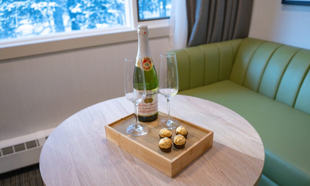 Lake Louise Hotel Deal - Valentine's Day Romance Package at the Mountaineer Lodge