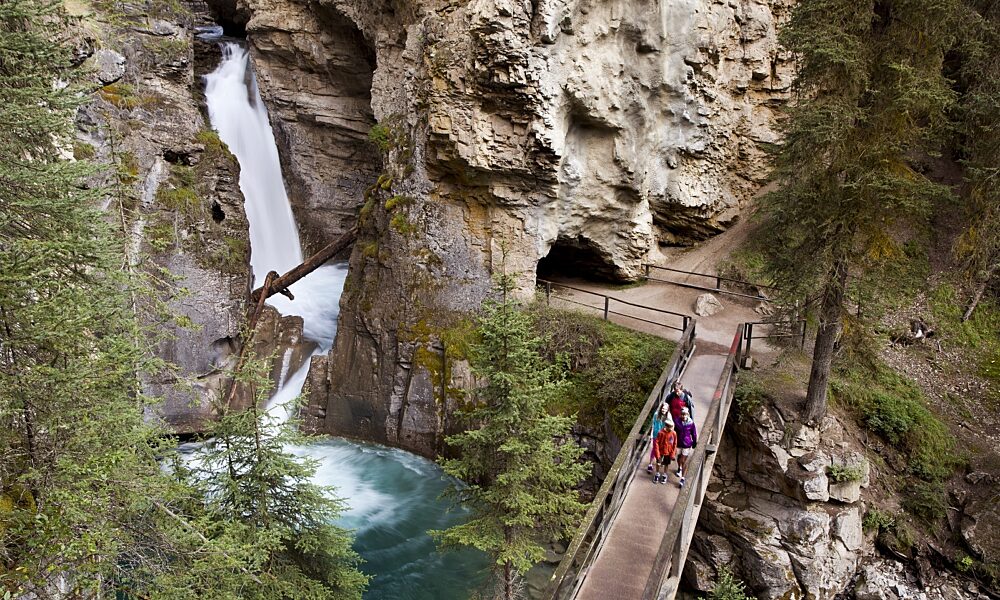 Hiking Johnston Canyon Bow Valley Parkway Paul Zizka 2 Horizontal MED